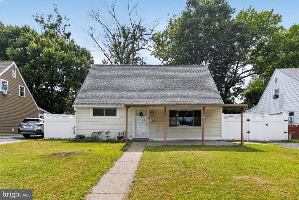 809 Quince Lane, Secane, PA 19018