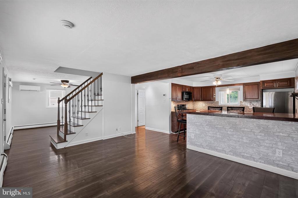 809 Quince Lane, Secane, PA 19018