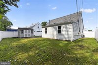 809 Quince Lane, Secane, PA 19018
