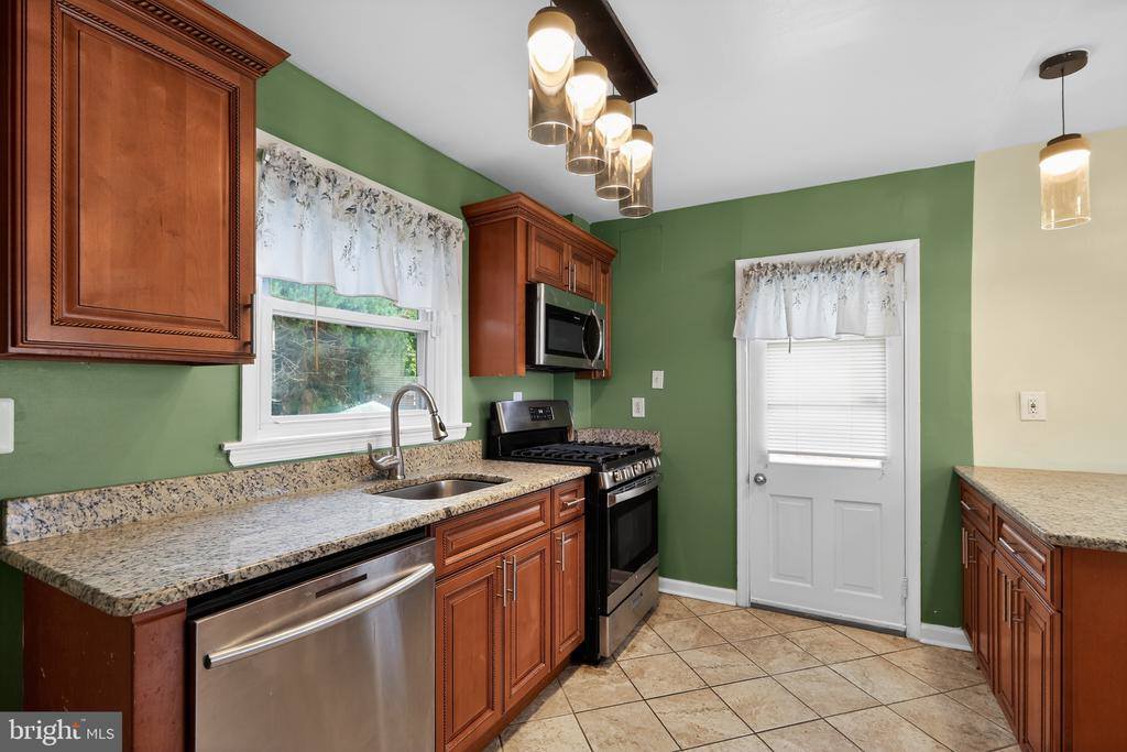 213 Priscilla Lane, Aldan, PA 19018