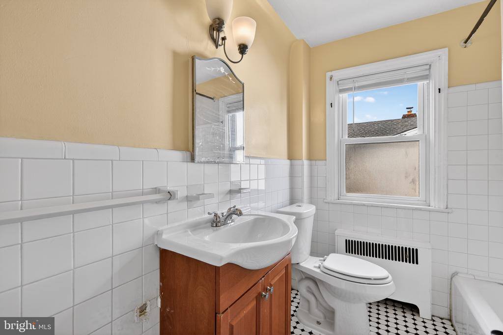 213 Priscilla Lane, Aldan, PA 19018