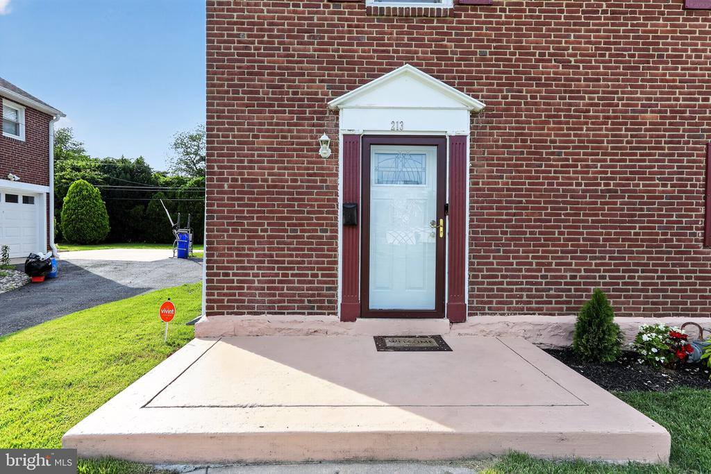 213 Priscilla Lane, Aldan, PA 19018