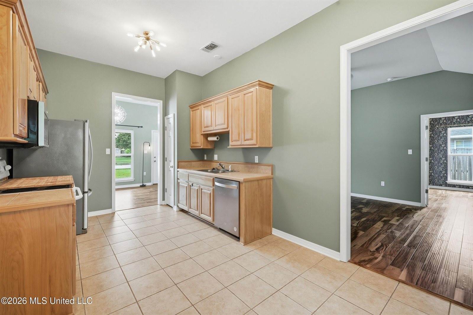 316 Woodcrest Drive, Long Beach, MS 39560