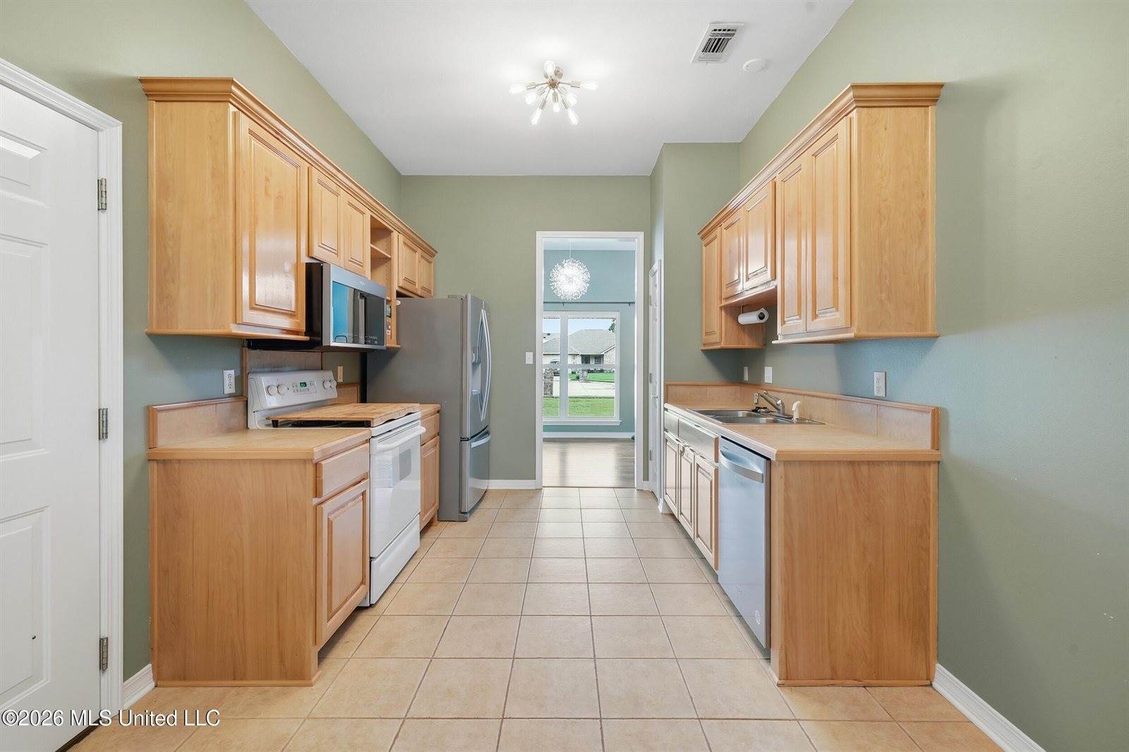 316 Woodcrest Drive, Long Beach, MS 39560