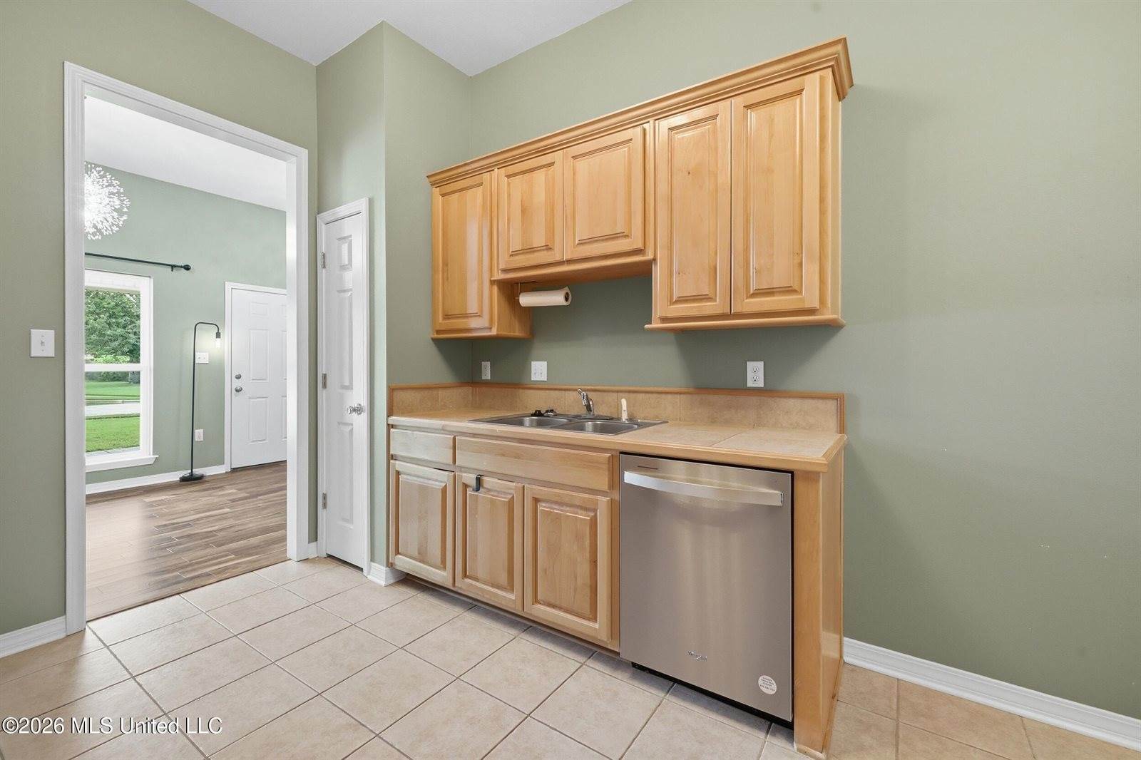 316 Woodcrest Drive, Long Beach, MS 39560