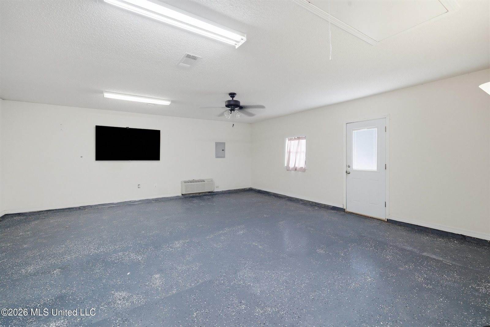 316 Woodcrest Drive, Long Beach, MS 39560