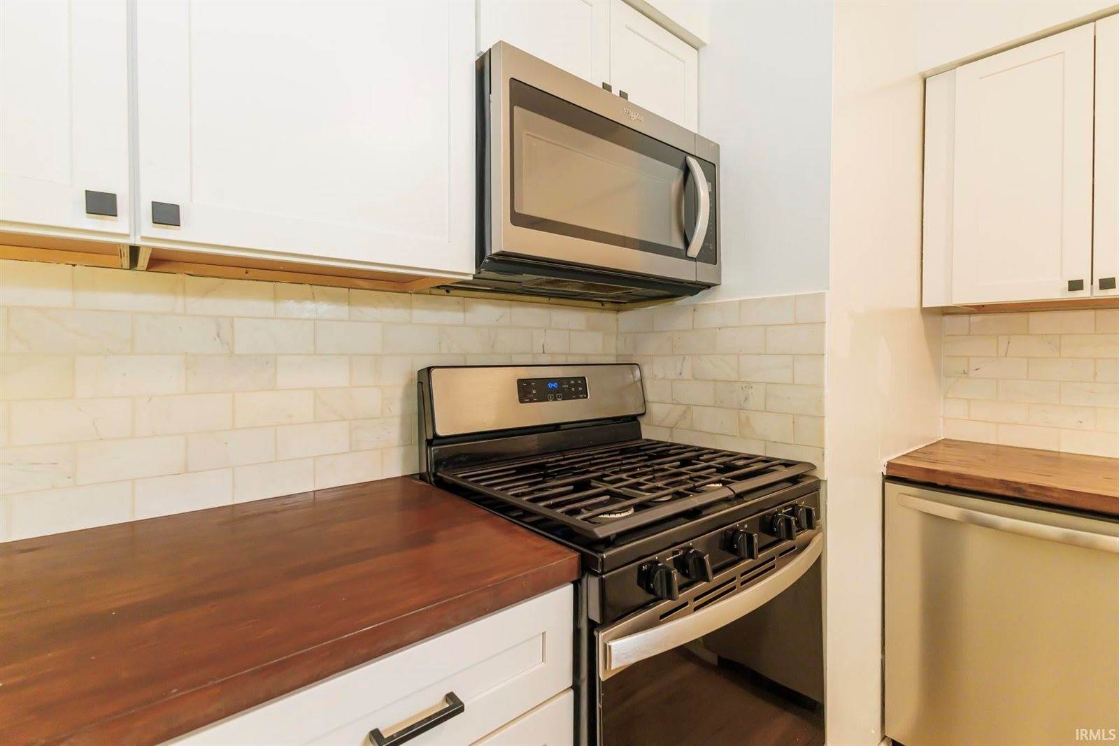 1709 W Glenn Ellyn Drive, Muncie, IN 47304