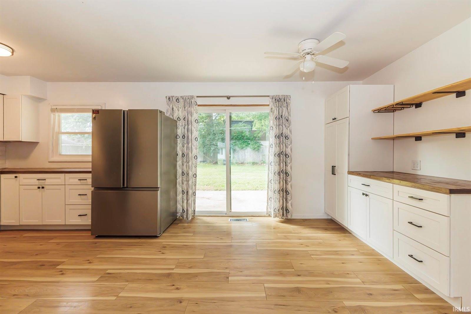 1709 W Glenn Ellyn Drive, Muncie, IN 47304