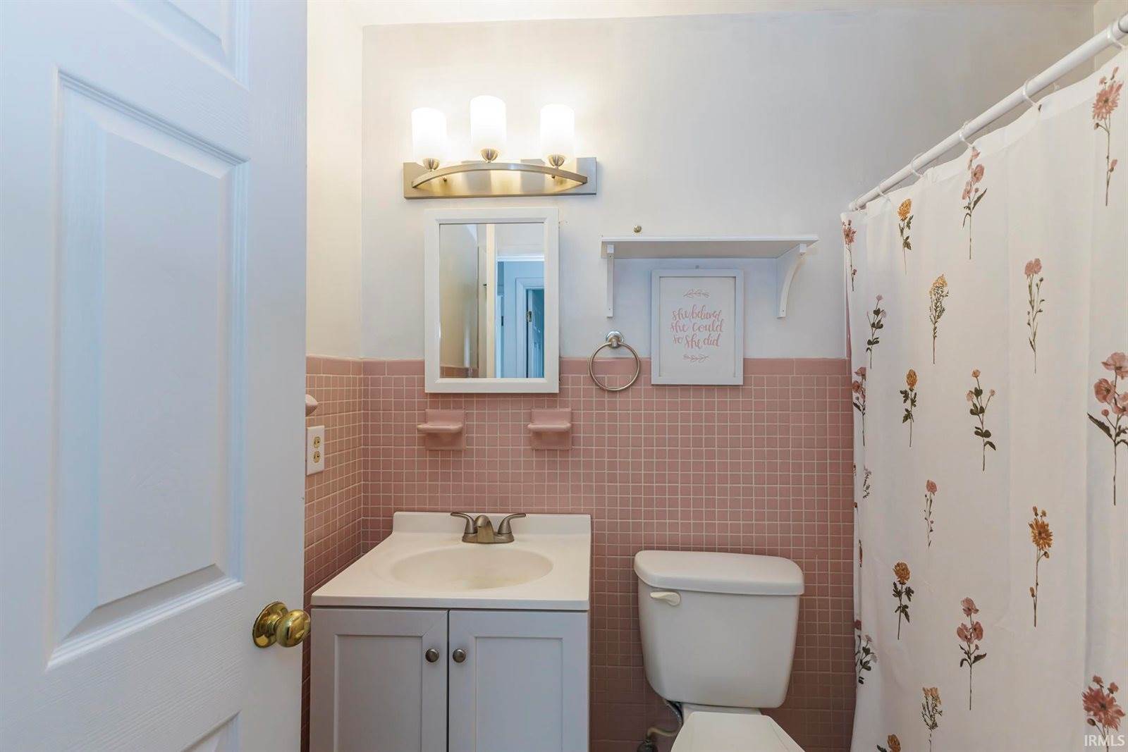 1709 W Glenn Ellyn Drive, Muncie, IN 47304