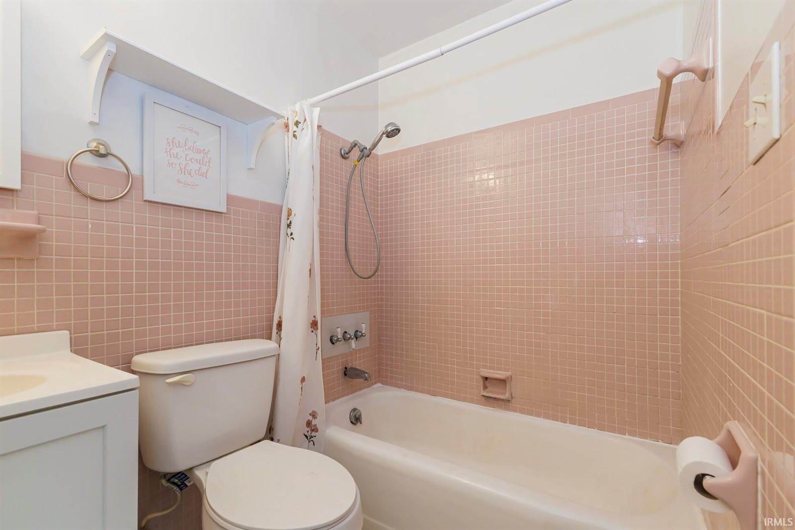 1709 W Glenn Ellyn Drive, Muncie, IN 47304