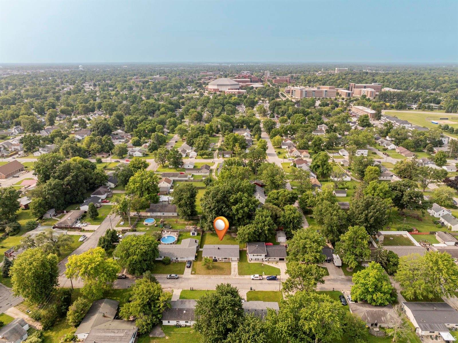 1709 W Glenn Ellyn Drive, Muncie, IN 47304