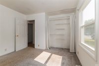 1709 W Glenn Ellyn Drive, Muncie, IN 47304