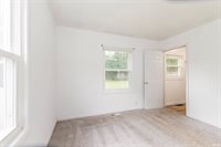 1709 W Glenn Ellyn Drive, Muncie, IN 47304