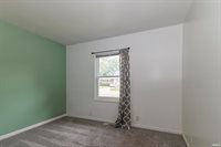 1709 W Glenn Ellyn Drive, Muncie, IN 47304
