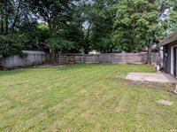 1709 W Glenn Ellyn Drive, Muncie, IN 47304