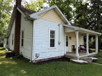 2411 S Broadway, Yorktown, IN 47396