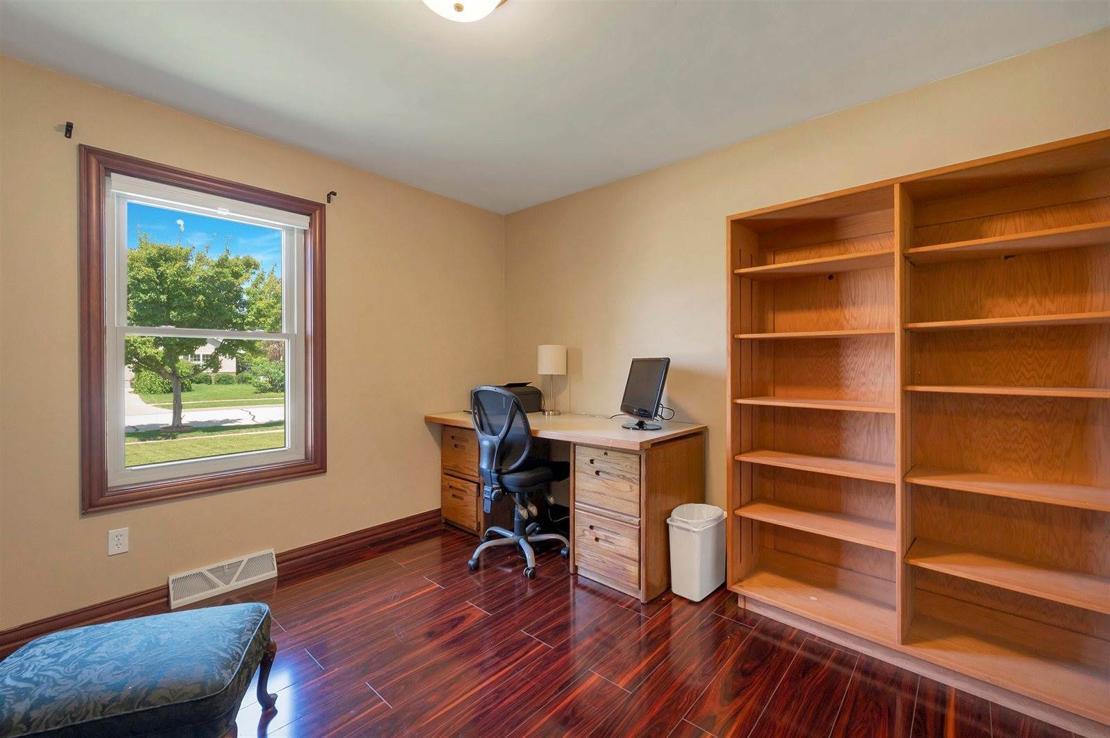 752 Killarny Trail, De Pere, WI 54115