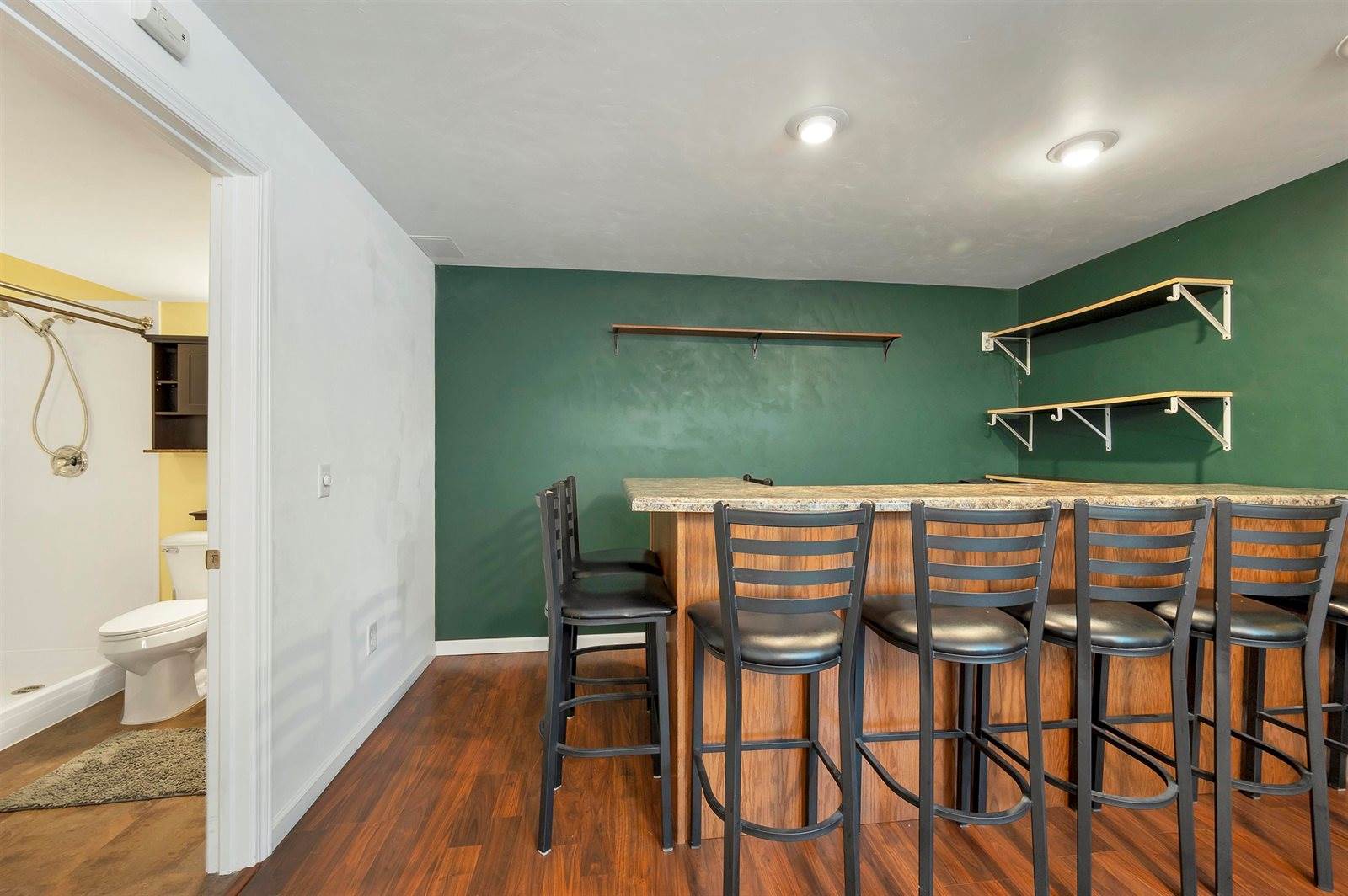752 Killarny Trail, De Pere, WI 54115