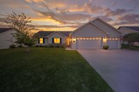 752 Killarny Trail, De Pere, WI 54115
