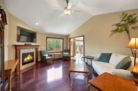 752 Killarny Trail, De Pere, WI 54115