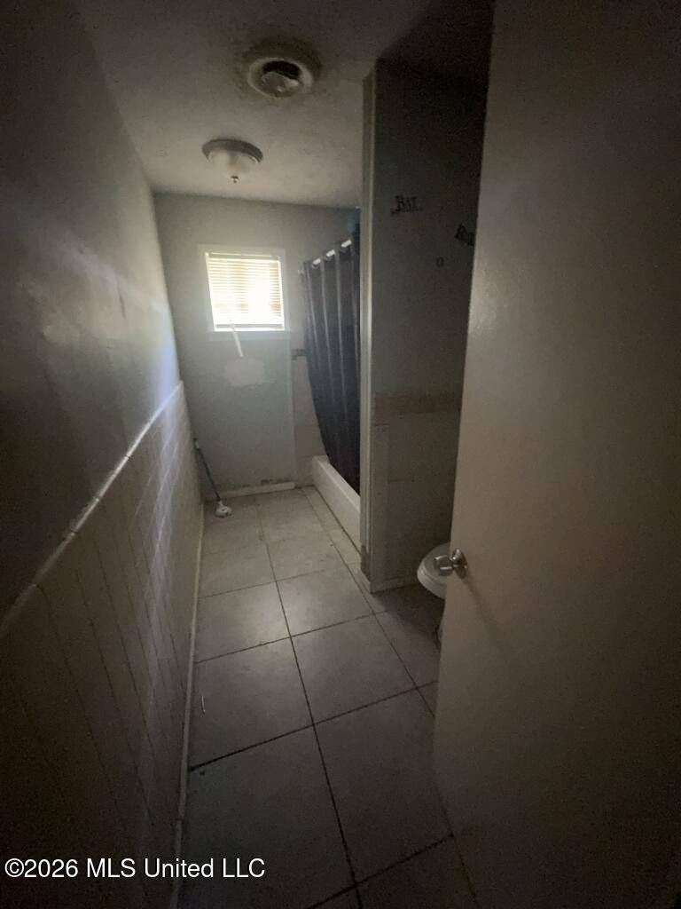 1607 Meadow Forest Drive, Jackson, MS 39212