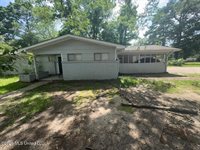 1607 Meadow Forest Drive, Jackson, MS 39212