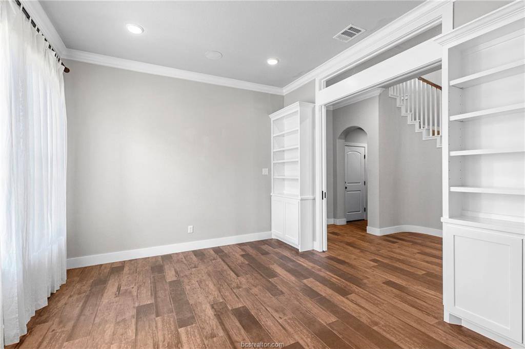 1931 Spanish Moss Drive, College Station, TX 77845