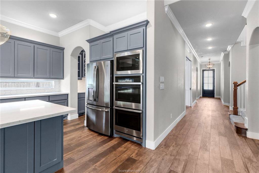 1931 Spanish Moss Drive, College Station, TX 77845