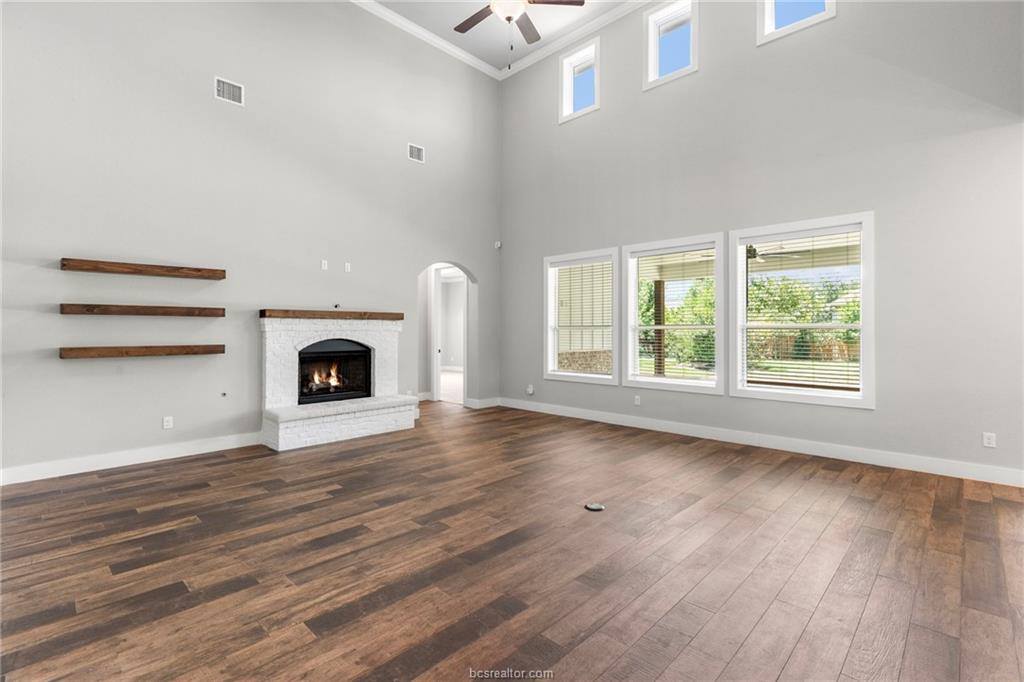 1931 Spanish Moss Drive, College Station, TX 77845