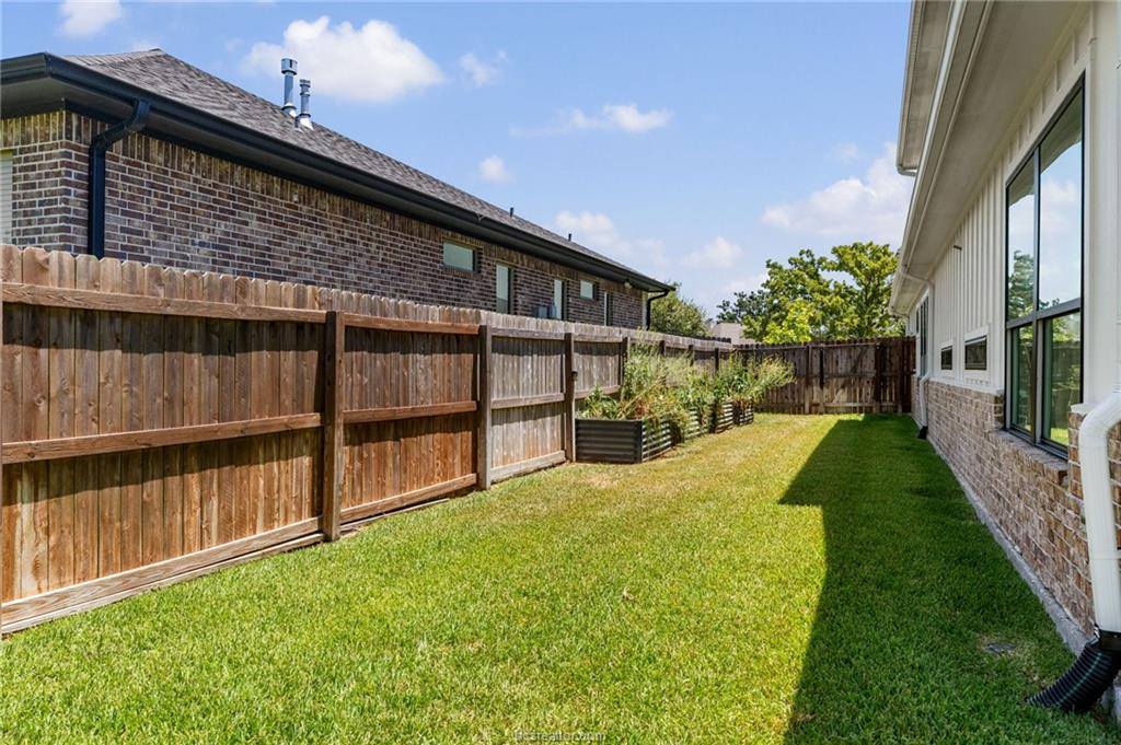 1931 Spanish Moss Drive, College Station, TX 77845