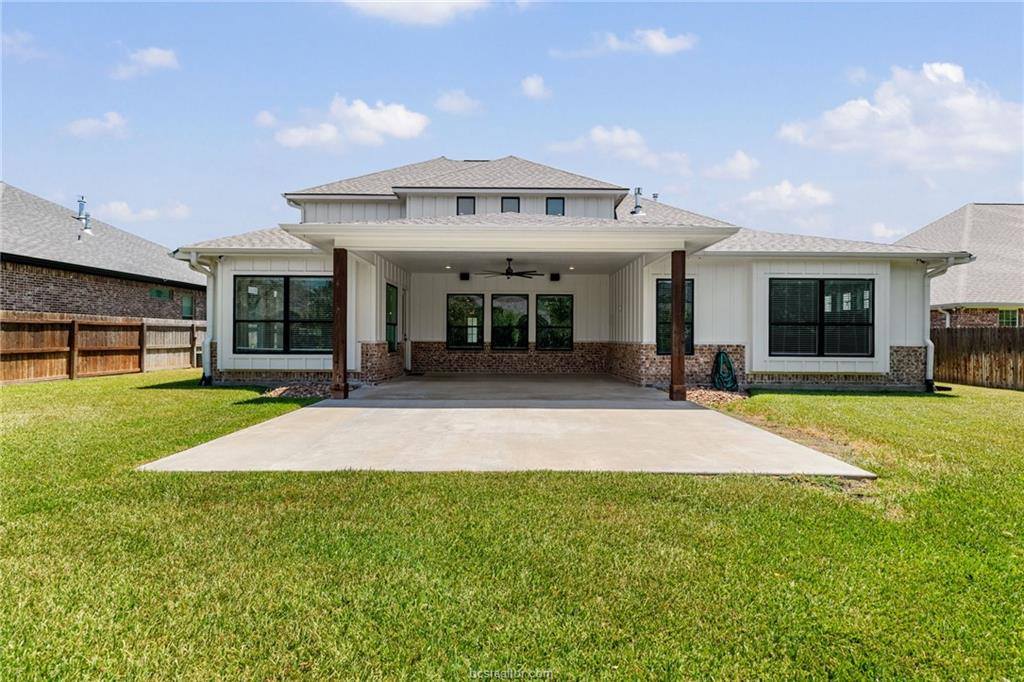 1931 Spanish Moss Drive, College Station, TX 77845