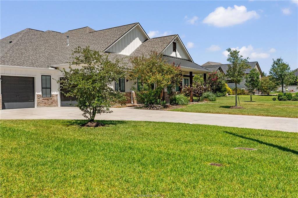 1931 Spanish Moss Drive, College Station, TX 77845