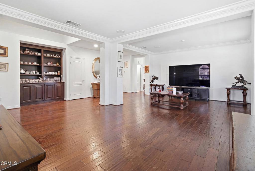 1104 Turtle Creek Lane, Thousand Oaks, CA 91320