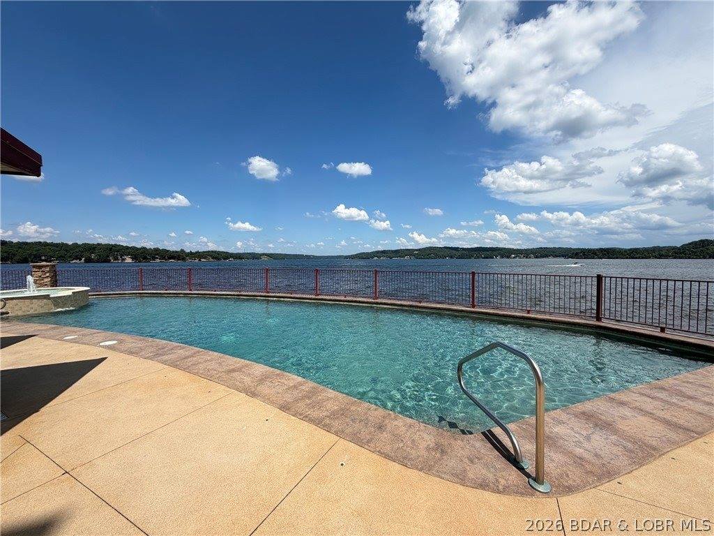3168 Twin Rivers Point, Camdenton, MO 65020