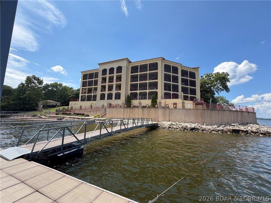 3168 Twin Rivers Point, Camdenton, MO 65020
