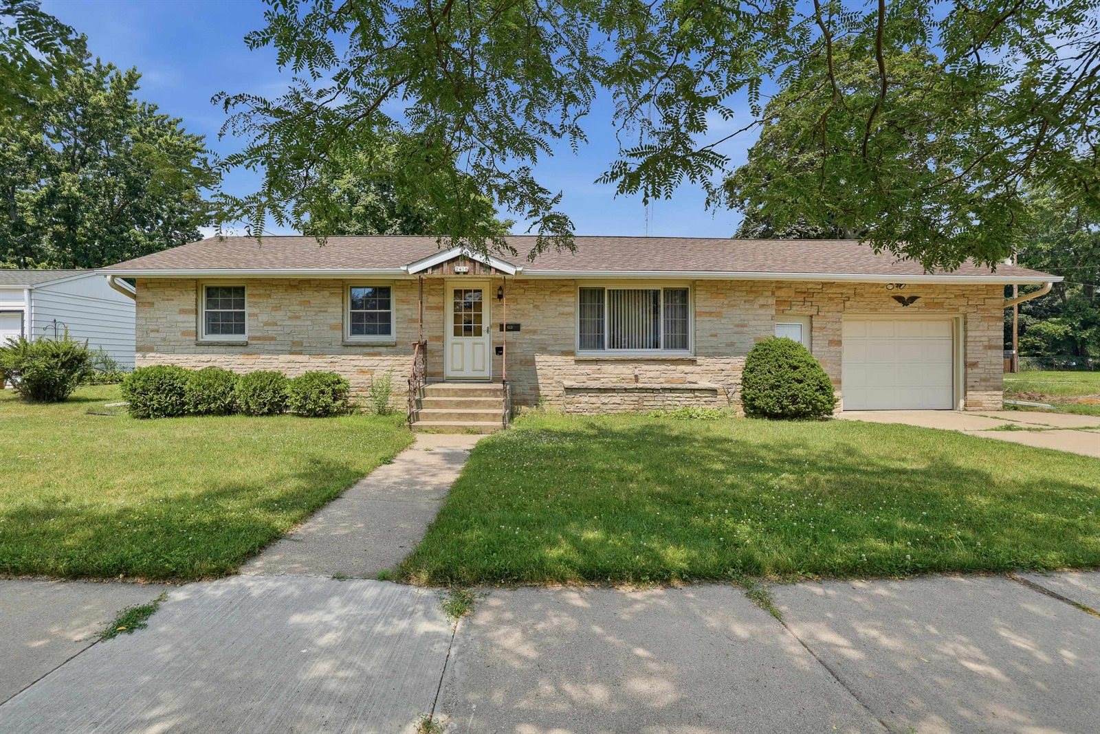 2416 Center Street, Stevens Point, WI 54481