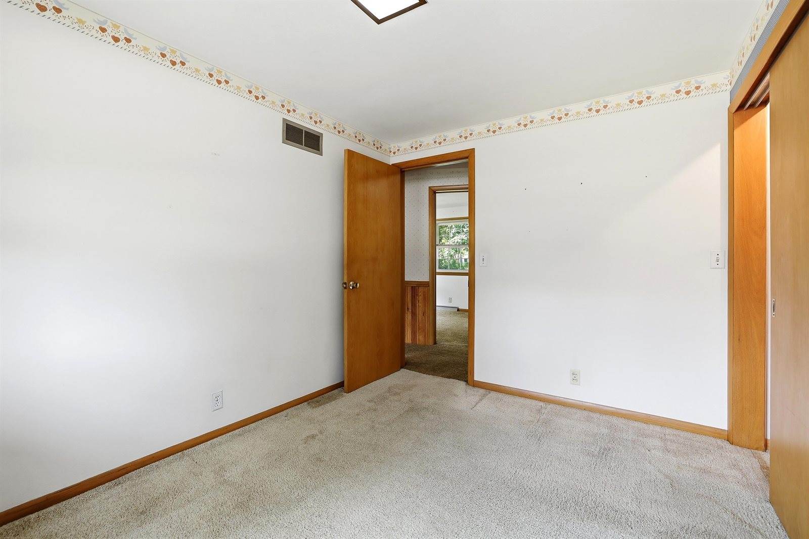 2416 Center Street, Stevens Point, WI 54481
