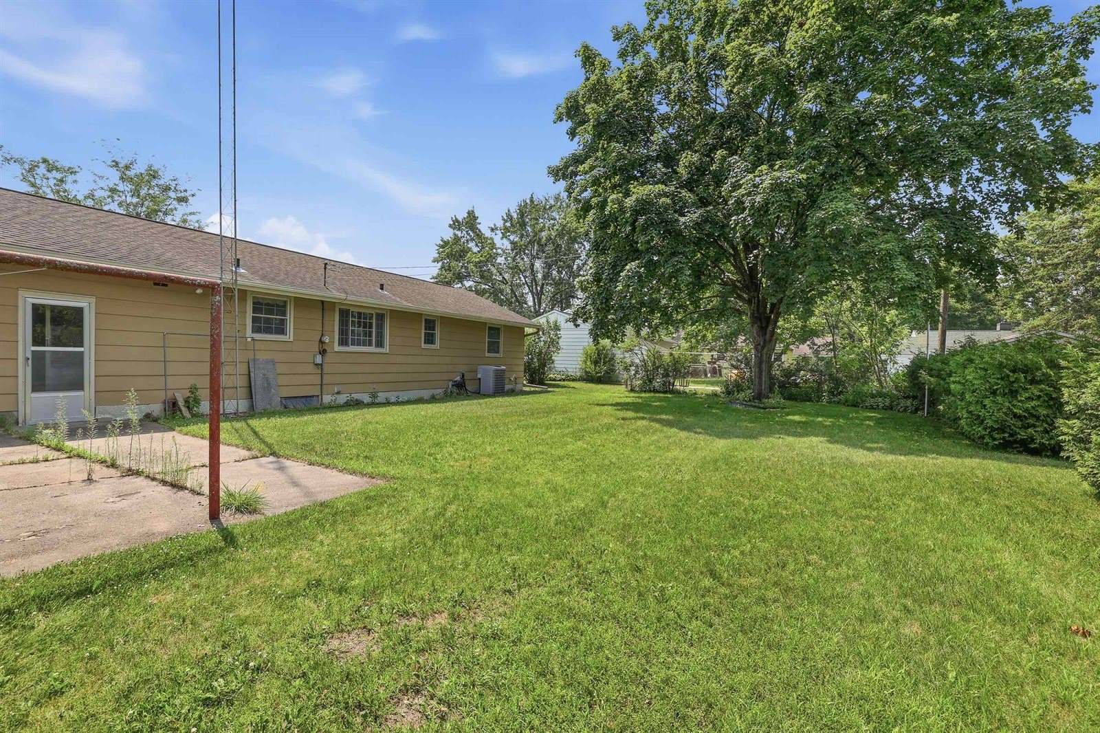 2416 Center Street, Stevens Point, WI 54481