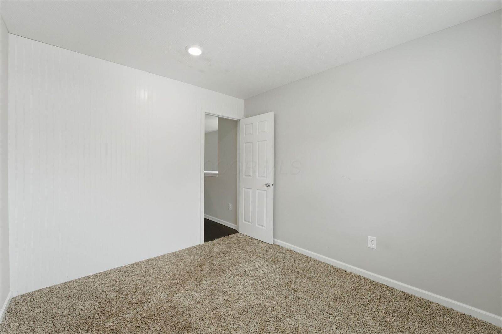496 Wingate Place North, Mount Sterling, OH 43143