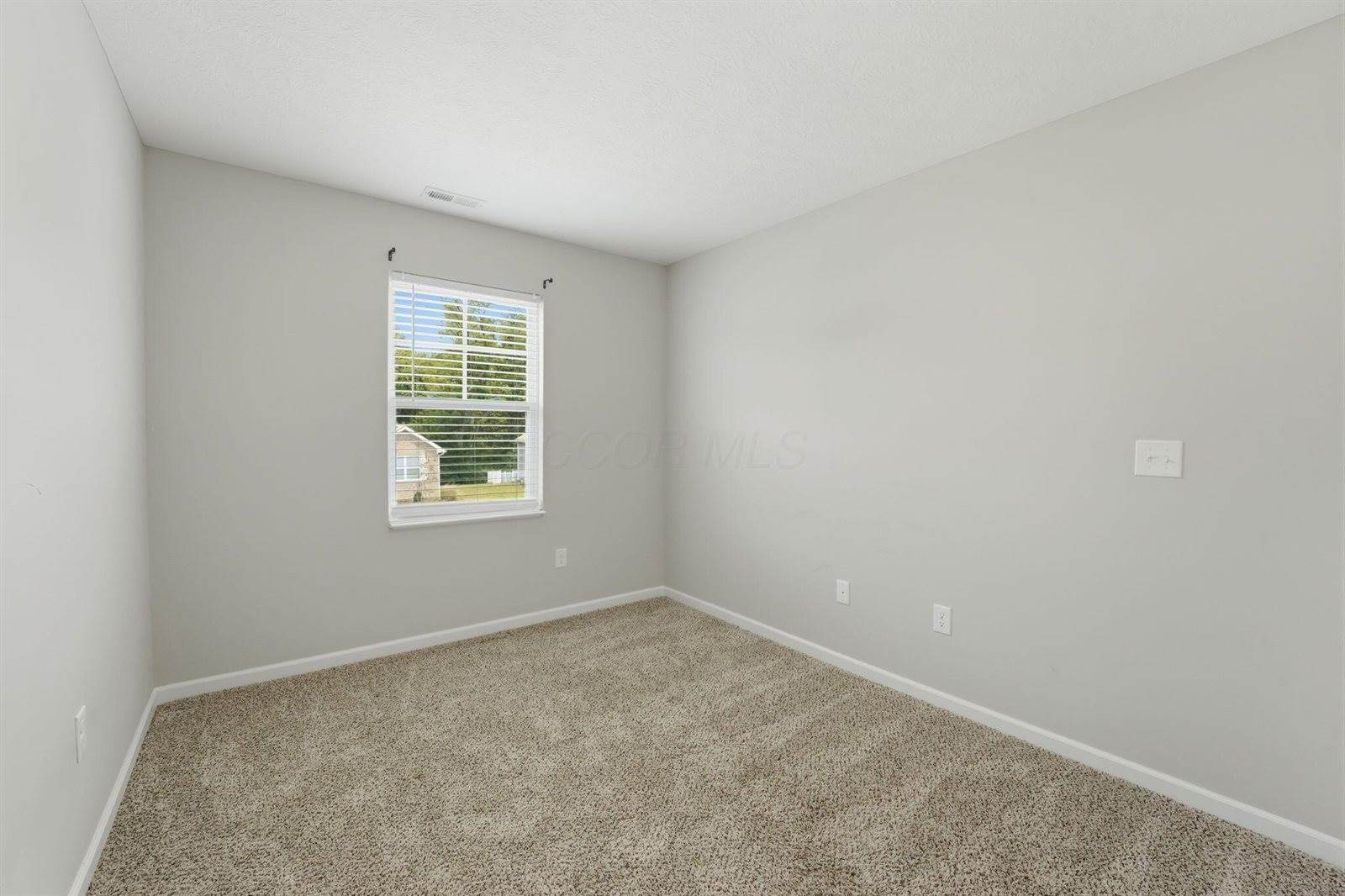496 Wingate Place North, Mount Sterling, OH 43143