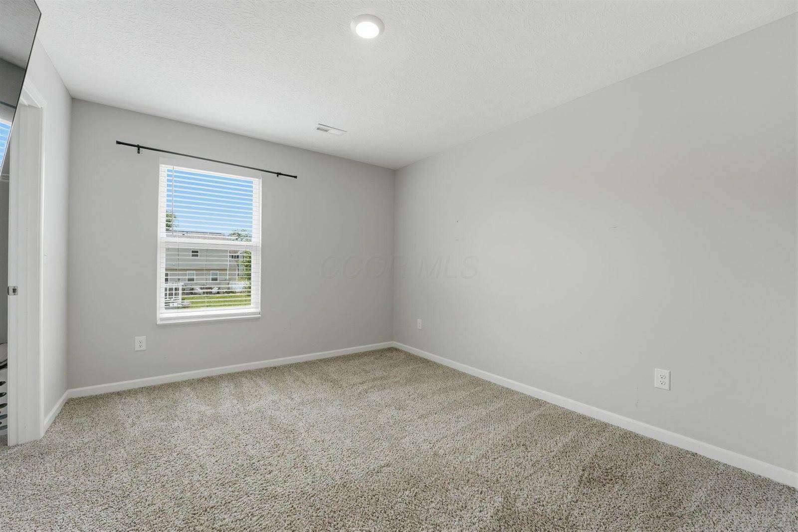 496 Wingate Place North, Mount Sterling, OH 43143
