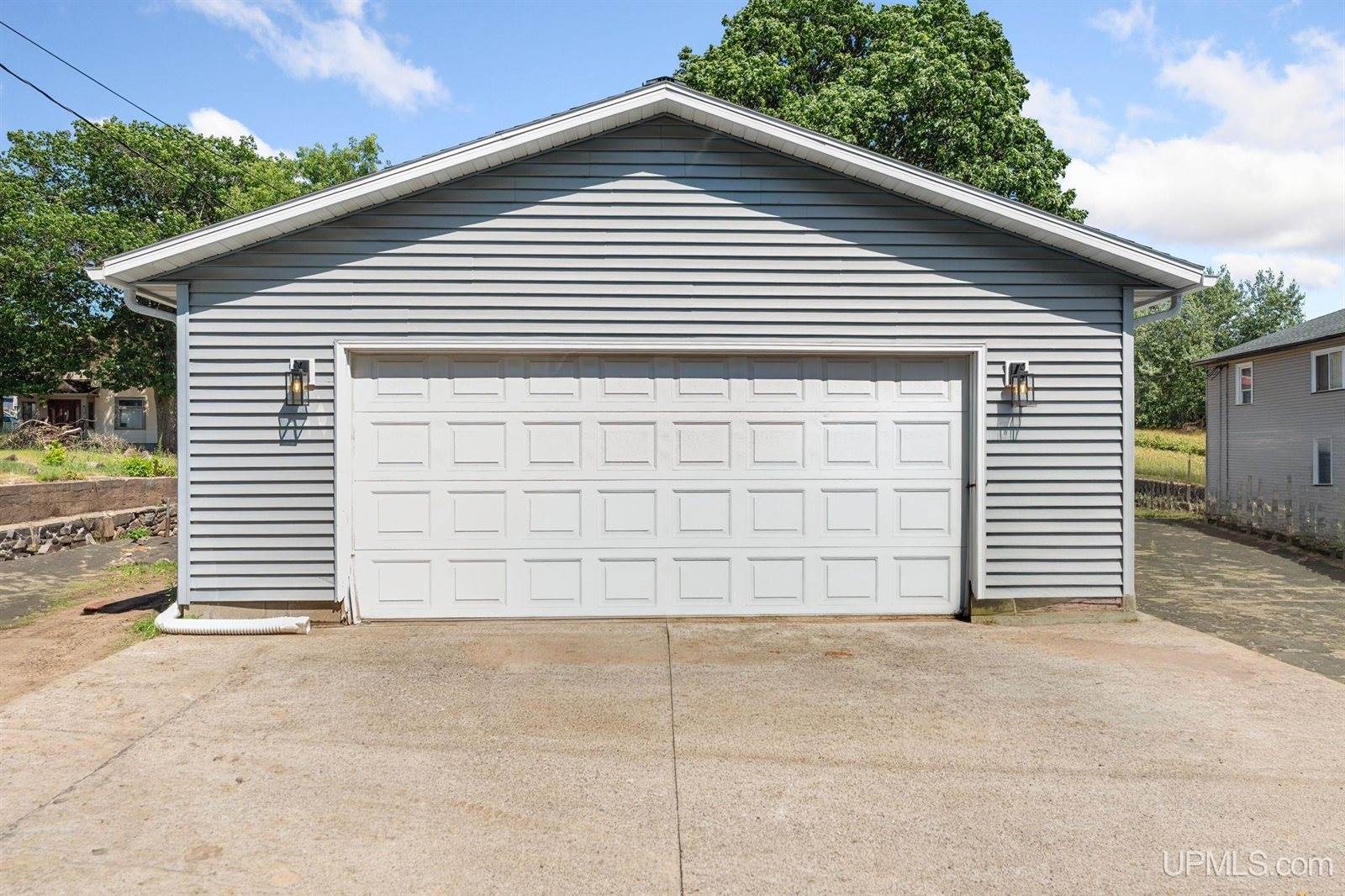 811 N Third Street, Ishpeming, MI 49849