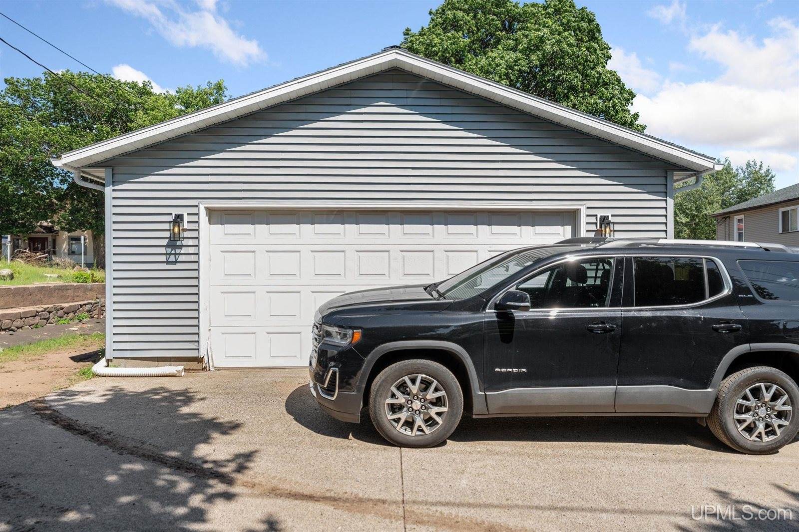811 N Third Street, Ishpeming, MI 49849