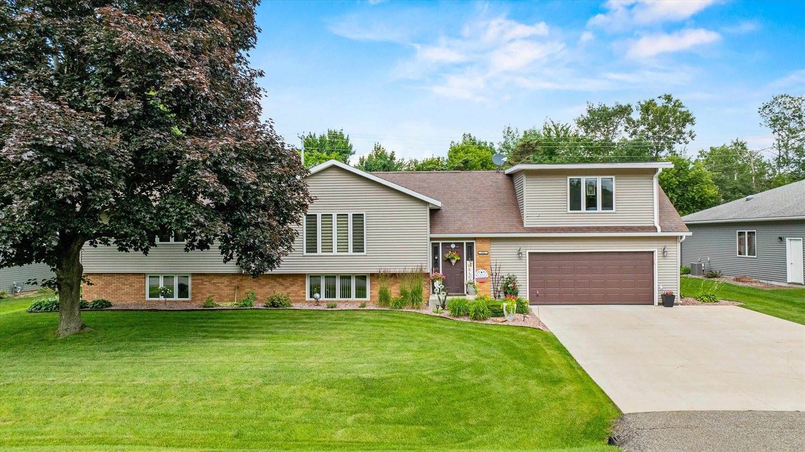 305 Marathon Street, Marshfield, WI 54449