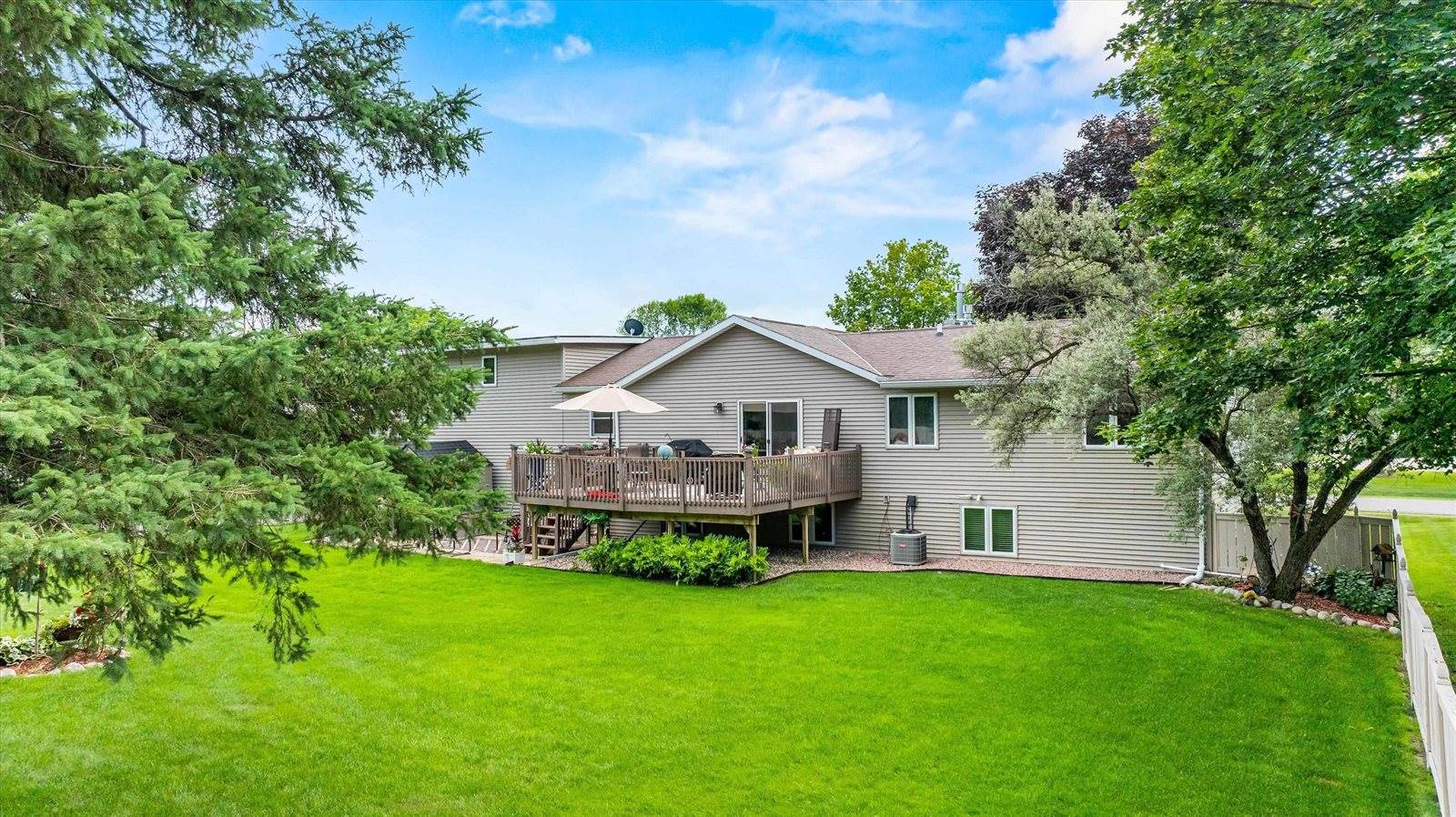 305 Marathon Street, Marshfield, WI 54449