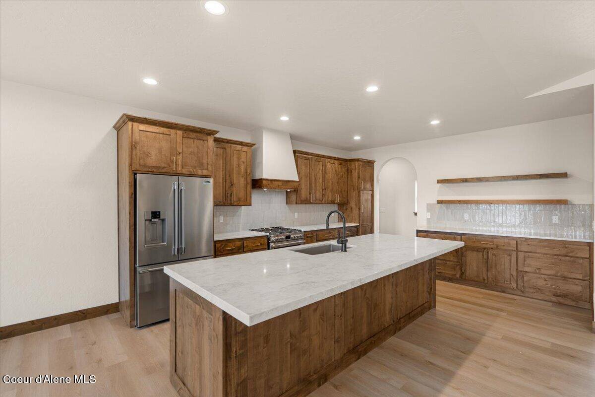 1971 East Yellow Pine Ave, Athol, ID 83801