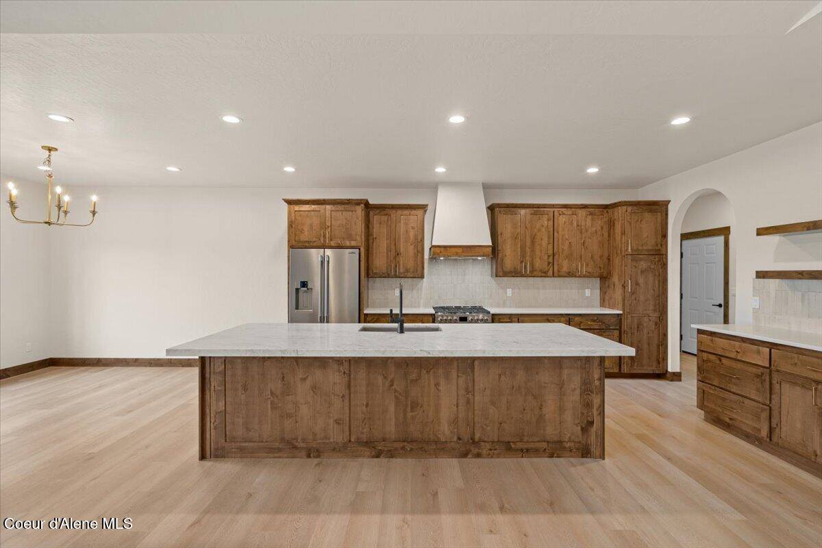 1971 East Yellow Pine Ave, Athol, ID 83801