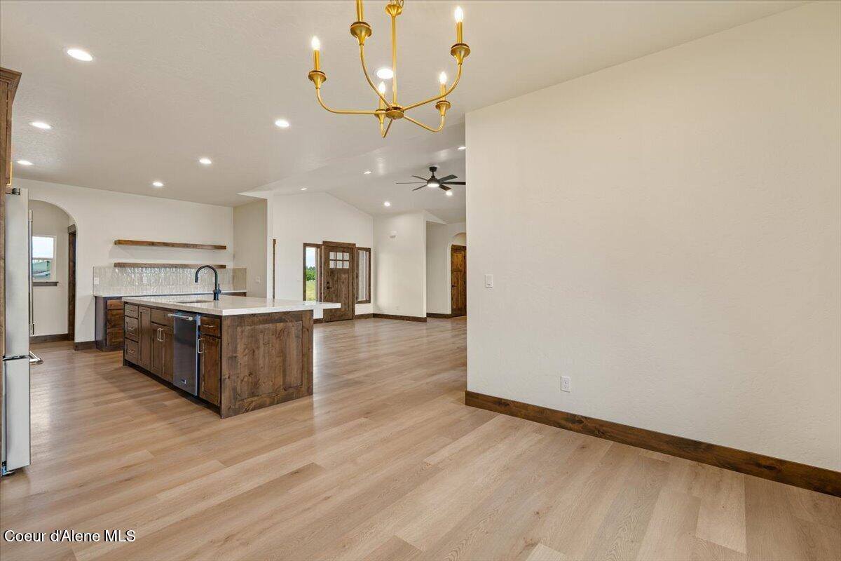 1971 East Yellow Pine Ave, Athol, ID 83801