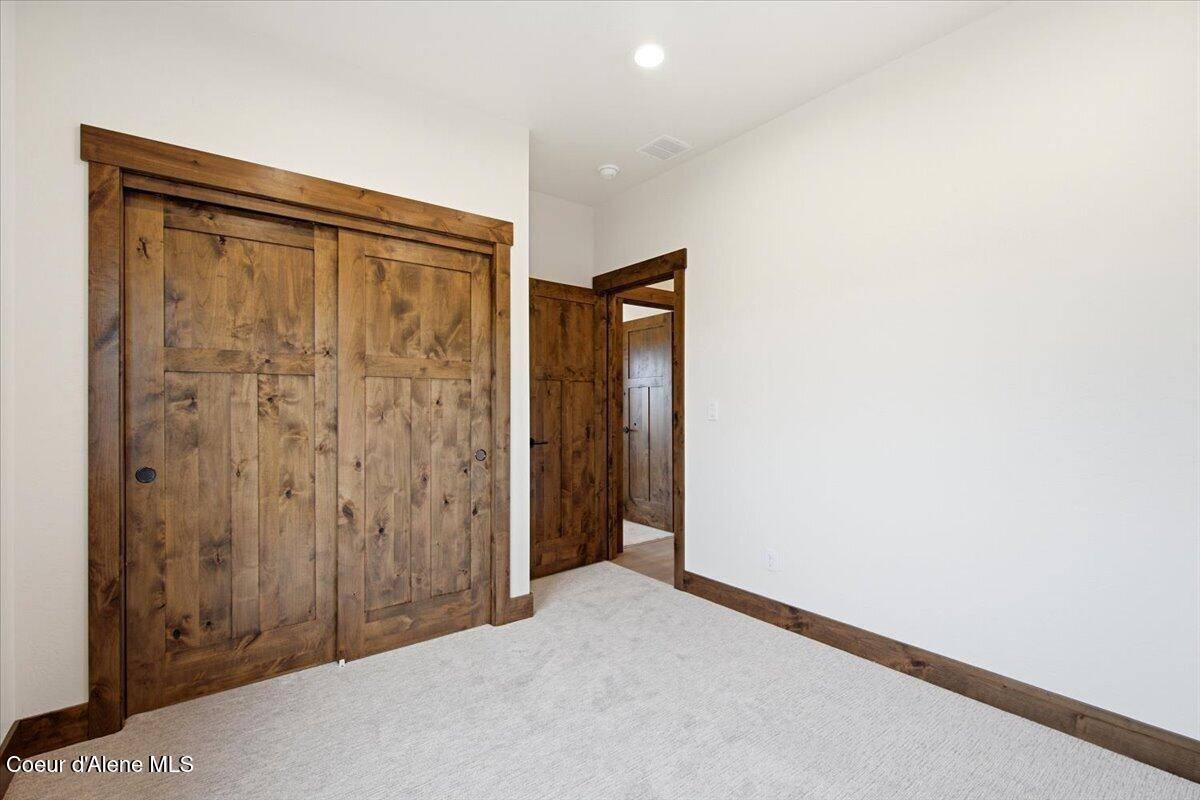 1971 East Yellow Pine Ave, Athol, ID 83801