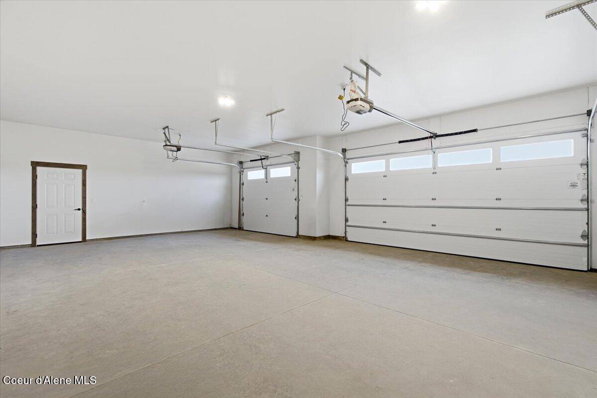 1971 East Yellow Pine Ave, Athol, ID 83801